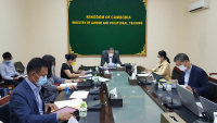 កិច្ចប្រជុំរវាងតំណាងក្រុមប្រឹក្សាពិគ្រោះយោបល់គម្រោង ជាមួយទីប្រឹក្សាបច្ចេកទេស និងអ្នកគ្រប់គ្រងគម្រោង ILO/Japan OSH Project