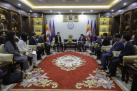 ឯកឧត្តម ហេង សួរ ស្វាគមន៍មជ្ឈមណ្ឌលអាស៊ាន-ចិន ចំពោះកិច្ចសហប្រតិបត្តិការជាមួយ គ្រឹះស្ថាន TVET នៅកម្ពុជា ដើម្បីបណ្តុះបណ្តាលជំនាញបច្ចេកទេសរួមគ្នា