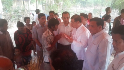 ឯកឧត្តម ហ៊ុយ​ ហានសុង អញ្ជើញទៅចូលរួម​គោរពវិញ្ញាណក្ខន្ធ បងប្អូន​កម្មករ កម្មការិនី​ និង​សួរ​សុខទុក្ខ​អ្នករងរបួស​