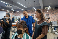 វគ្គ១,៥លាននាក់៖ គ្រឹះស្ថានបណ្តុះបណ្តាលបច្ចេកទេសចំនួន១១ បន្ថែមទៀតនៅទូទាំងប្រទេសរបស់ក្រសួងការងារ និងបណ្តុះបណ្តាលវិជ្ជាជីវៈ បានធ្វើតេស្តបញ្ជាក់សមត្ថភាពសិក្ខាកាមកម្រិតសញ្ញាបត្របច្ចេកទេស និងវិជ្ជាជីវៈ១(C1)