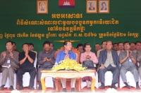 សម្តេចតេជោ ហ៊ុន សែន អញ្ជើញជួបសំណេះសំណាល ជាមួយកូនក្មួយកម្មករ ចំនួន ១៥,១៩៧  នៅតំបន់វត្តទឹកថ្លា